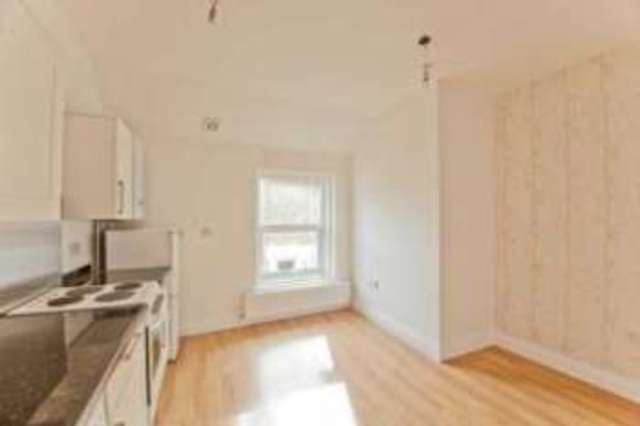  Image of 1 bedroom Flat for sale in Canterbury Road Folkestone CT19 at Folkestone Kent Folkestone, CT19 5NG