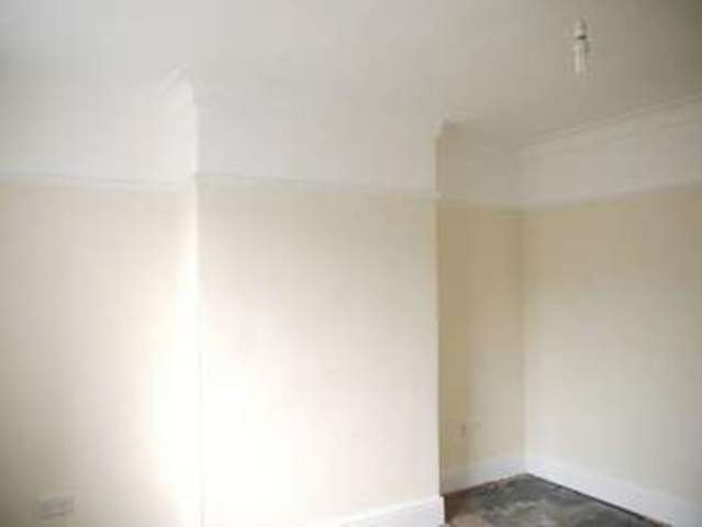  Image of Property to rent in Carr Bottom Ave Bradford BD5 at Carr Bottom Avenue  Bradford, BD5 9BE