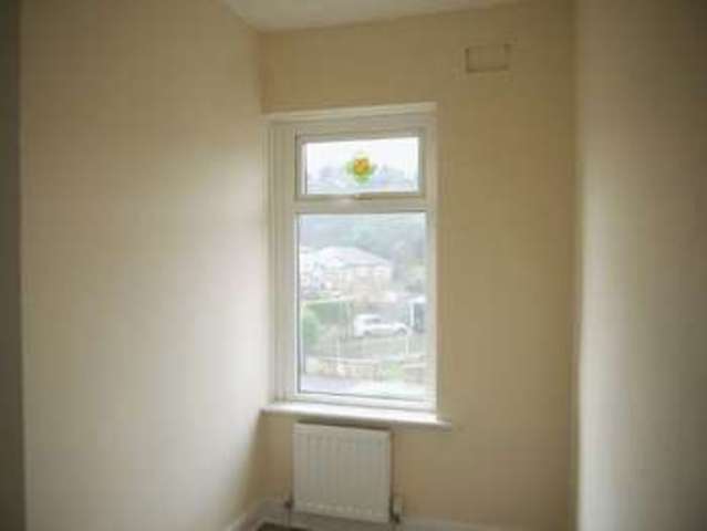  Image of Property to rent in Carr Bottom Ave Bradford BD5 at Carr Bottom Avenue  Bradford, BD5 9BE