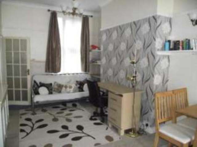  Image of 3 bedroom End of Terrace for sale in St. Michaels Terrace Castle Lane Torquay TQ1 at Castle Lane Torquay St Marychurch, TQ1 3AL