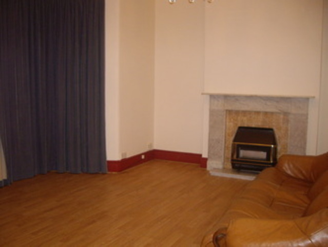 Image of 4 bedroom Detached house to rent in Castleton Road Goodmayes Ilford IG3 at Castleton road  Goodmayes, IG3 9QR