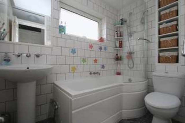  Image of 1 bedroom Terraced house to rent in Cavell Court Clevedon BS21 at Cavell Court  Clevedon, BS21 5LD