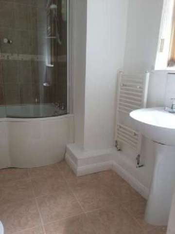  Image of 4 bedroom House Share to rent in Cecil Road Selly Park Birmingham B29 at Selly Park Bristol Selly Park, B29 7QQ