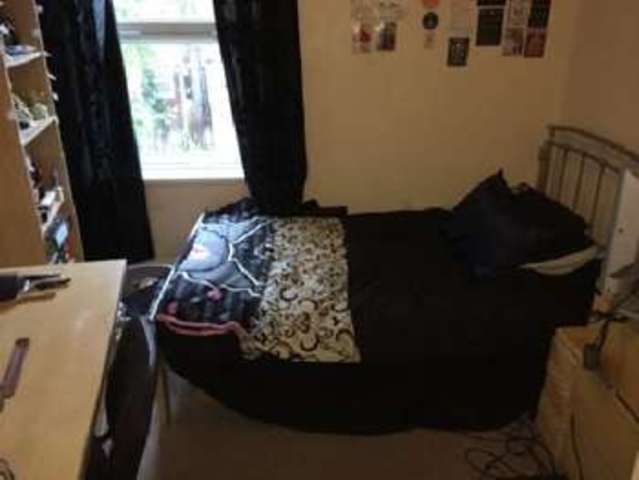  Image of 5 bedroom House Share to rent in Cecil Street Nottingham NG7 at Lenton Bristol Lenton, NG7 1GZ