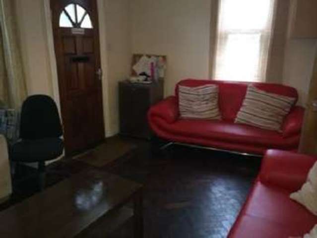  Image of 5 bedroom House Share to rent in Cecil Street Nottingham NG7 at Lenton Bristol Lenton, NG7 1GZ