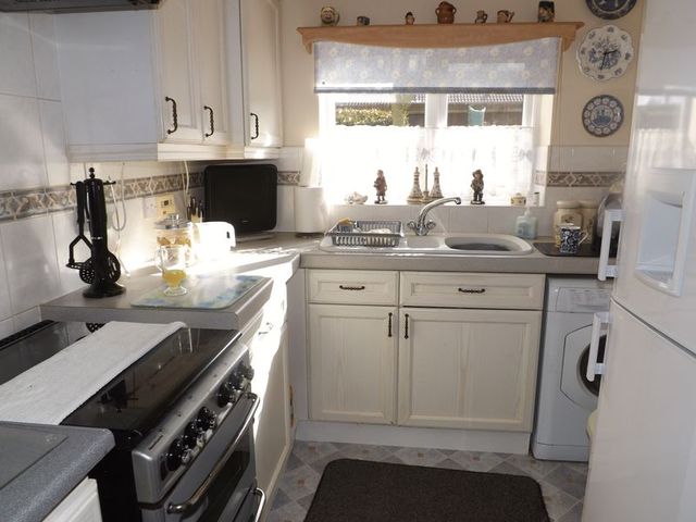  Image of 2 bedroom Bungalow for sale in Cedar Close Market Rasen LN8 at Cedar Close  Market Rasen, LN8 3BE