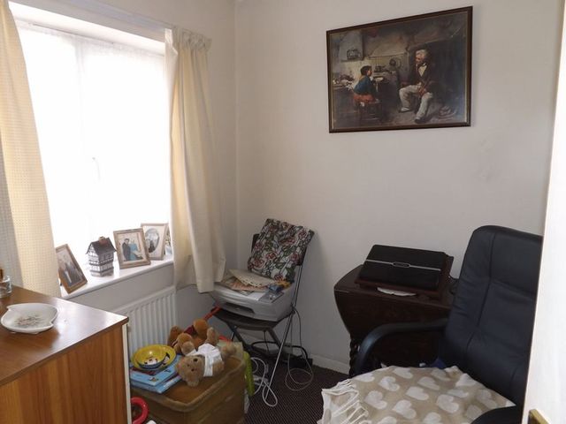  Image of 2 bedroom Bungalow for sale in Cedar Close Market Rasen LN8 at Cedar Close  Market Rasen, LN8 3BE