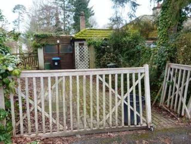  Image of 2 bedroom Detached house for sale in Heathway Chaldon Caterham CR3 at Heathway Chaldon Caterham, CR3 5DL