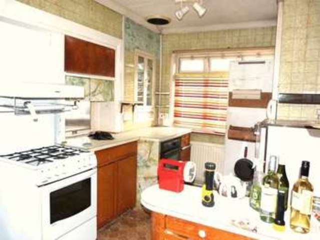  Image of 2 bedroom Detached house for sale in Heathway Chaldon Caterham CR3 at Heathway Chaldon Caterham, CR3 5DL