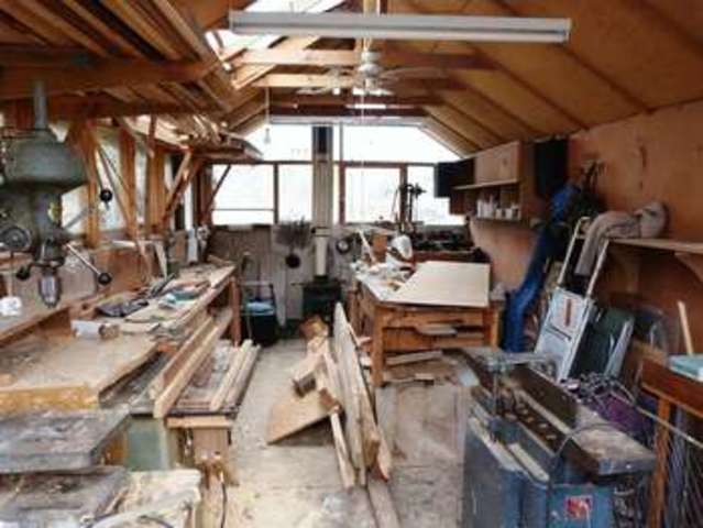  Image of 2 bedroom Detached house for sale in Heathway Chaldon Caterham CR3 at Heathway Chaldon Caterham, CR3 5DL