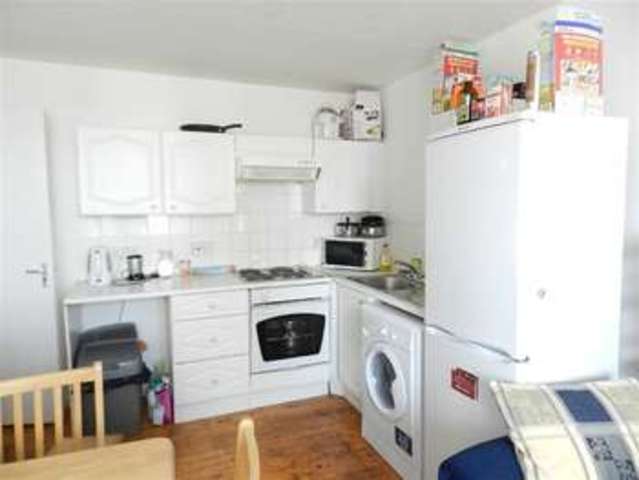  Image of 3 bedroom Property for sale in Charlotte Despard Avenue London SW11 at Charlotte Despard Avenue London London, SW11 5JB