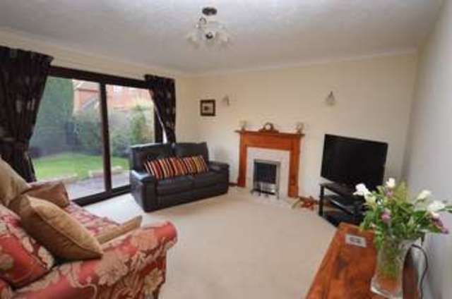  Image of 4 bedroom Detached house for sale in Charndon Close Luton LU3 at Charndon Close  Luton, LU3 4DU