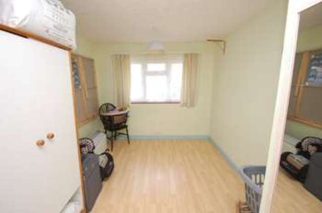  Image of 3 bedroom End of Terrace for sale in Rowcroft Hemel Hempstead HP1 at Chaulden Hemel Hempstead Herts, HP1 2JG