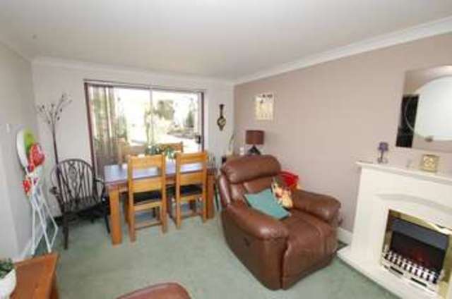  Image of 3 bedroom End of Terrace for sale in Rowcroft Hemel Hempstead HP1 at Chaulden Hemel Hempstead Herts, HP1 2JG