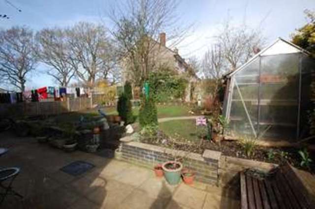  Image of 3 bedroom End of Terrace for sale in Rowcroft Hemel Hempstead HP1 at Chaulden Hemel Hempstead Herts, HP1 2JG