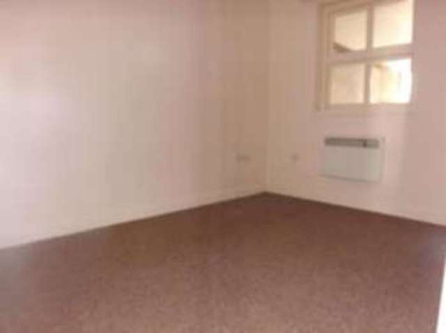  Image of 1 bedroom Flat for sale in Glebe Road Chelmsford CM1 at Chelmsford Essex Chelmsford, CM1 1QG