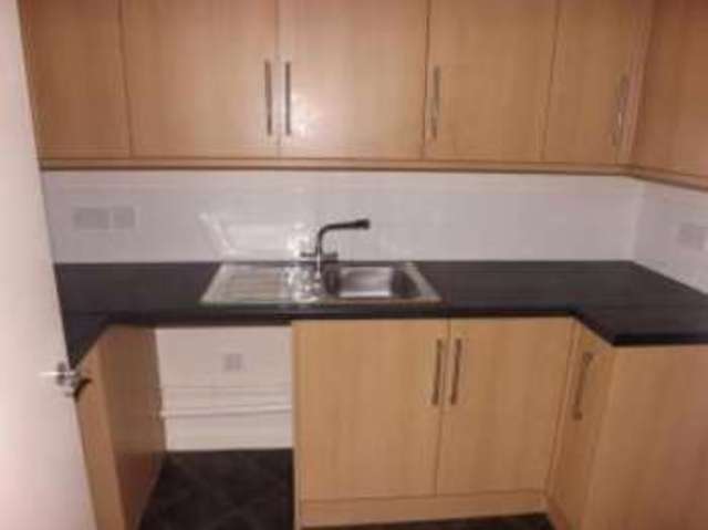 Image of 1 bedroom Flat for sale in Glebe Road Chelmsford CM1 at Chelmsford Essex Chelmsford, CM1 1QG