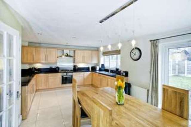  Image of 3 bedroom Town House for sale in Chevet Mews Sandal Wakefield WF2 at Sandal Wakefield West Yorkshire, WF2 6AG