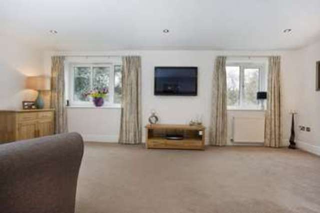  Image of 3 bedroom Town House for sale in Chevet Mews Sandal Wakefield WF2 at Sandal Wakefield West Yorkshire, WF2 6AG