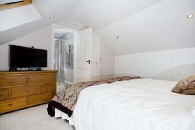  Image of 3 bedroom Town House for sale in Chevet Mews Sandal Wakefield WF2 at Sandal Wakefield West Yorkshire, WF2 6AG