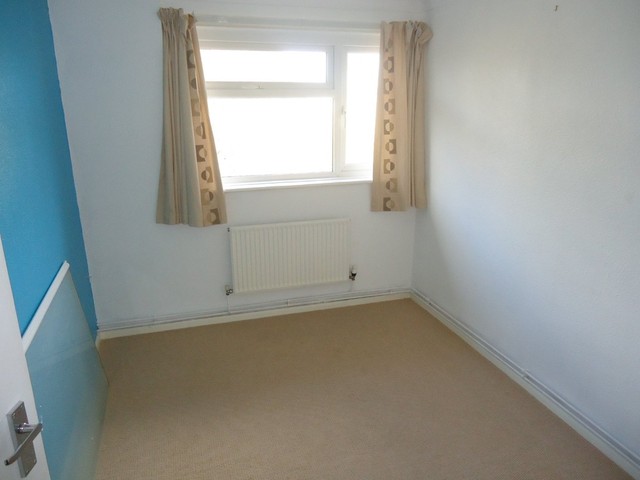  Image of 2 bedroom Flat for sale in Chidham Close Havant PO9 at Compton Court Chidham Close Havant, PO9 1DT