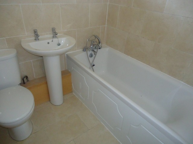  Image of 2 bedroom Flat for sale in Chidham Close Havant PO9 at Compton Court Chidham Close Havant, PO9 1DT