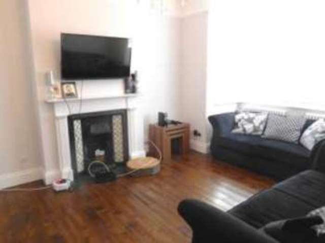  Image of 4 bedroom Detached house for sale in Chingford Avenue London E4 at London  Chingford, E4 6RJ