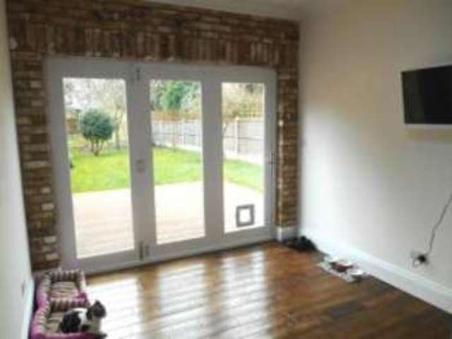  Image of 4 bedroom Detached house for sale in Chingford Avenue London E4 at London  Chingford, E4 6RJ