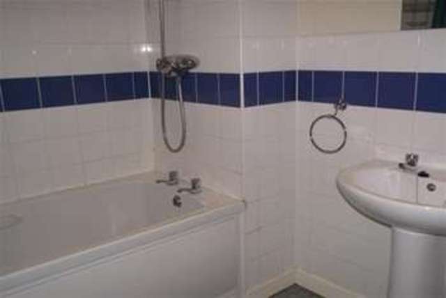  Image of 2 bedroom Flat to rent in Foregate Street Worcester WR1 at Worcester, WR1 1DN