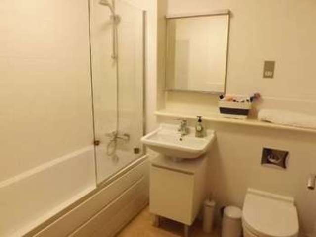  Image of 2 bedroom Flat for sale in Clarence Street Yeovil BA20 at Clarence Street  Yeovil, BA20 1AP