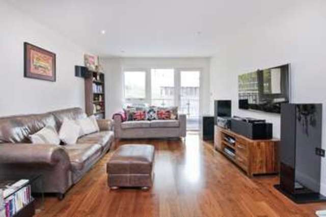 Image of 2 bedroom Flat to rent in Clerkenwell Road London EC1M at Barbican London Goswell Road, EC1M 5PW
