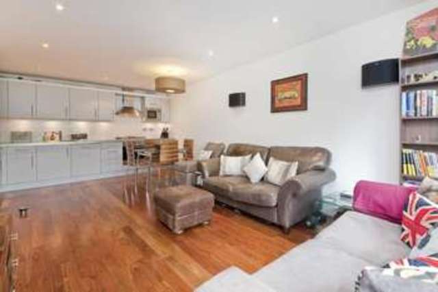  Image of 2 bedroom Flat to rent in Clerkenwell Road London EC1M at Barbican London Goswell Road, EC1M 5PW