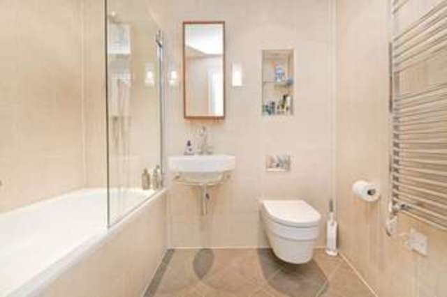  Image of 2 bedroom Flat to rent in Clerkenwell Road London EC1M at Barbican London Goswell Road, EC1M 5PW