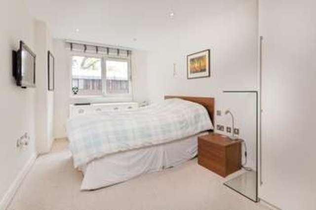  Image of 2 bedroom Flat to rent in Clerkenwell Road London EC1M at Barbican London Goswell Road, EC1M 5PW