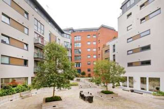  Image of 2 bedroom Flat to rent in Clerkenwell Road London EC1M at Barbican London Goswell Road, EC1M 5PW