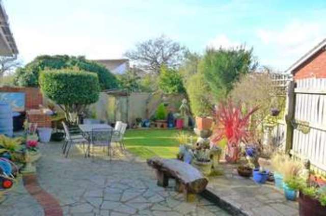  Image of 3 bedroom Detached house for sale in Cliston Avenue Exmouth EX8 at Cliston Avenue  Exmouth, EX8 4LJ