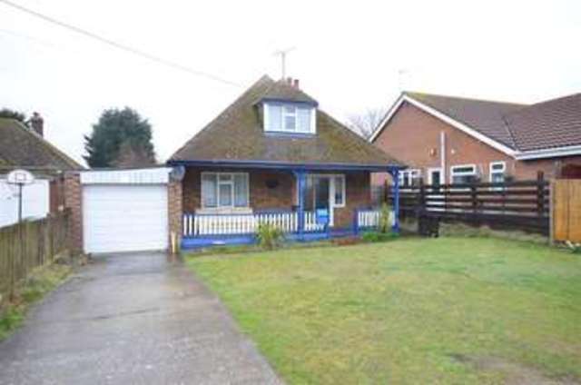 Image of 2 bedroom Bungalow for sale in Coast Drive Greatstone New Romney TN28 at Greatstone Kent Greatstone, TN28 8NX