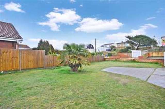 Image of 2 bedroom Bungalow for sale in Coast Drive Greatstone New Romney TN28 at Greatstone Kent Greatstone, TN28 8NX