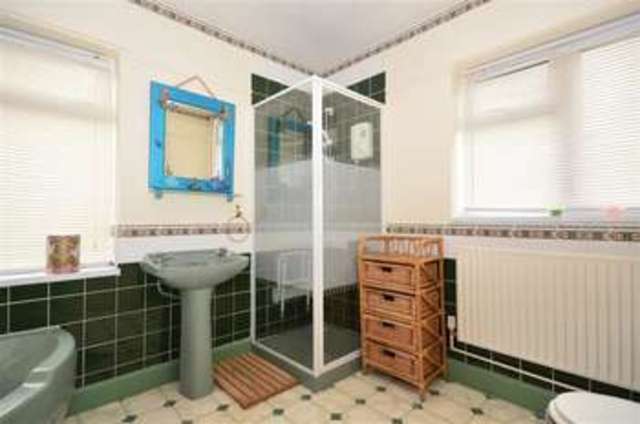 Image of 2 bedroom Bungalow for sale in Coast Drive Greatstone New Romney TN28 at Greatstone Kent Greatstone, TN28 8NX
