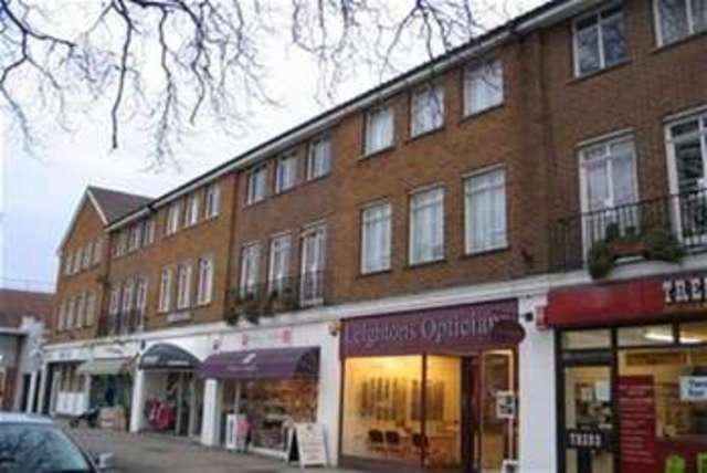  Image of 2 bedroom Flat to rent in Oakdene Parade Cobham KT11 at Cobham, KT11 2LS