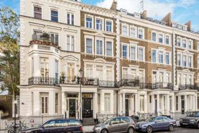  Image of 2 bedroom Maisonette for sale in Collingham Place London SW5 at Earl