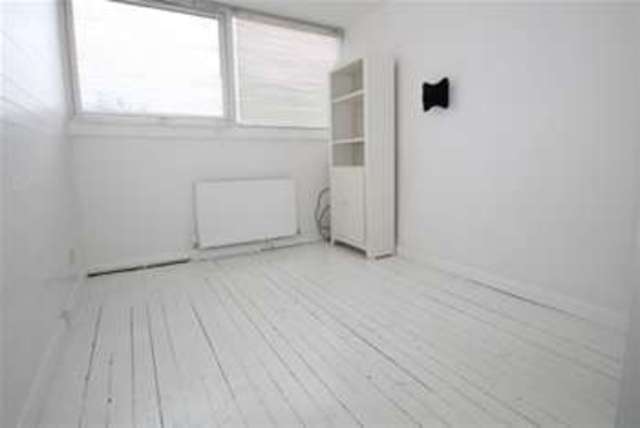  Image of 3 bedroom Detached house to rent in Combe Avenue London SE3 at London, SE3 7PZ
