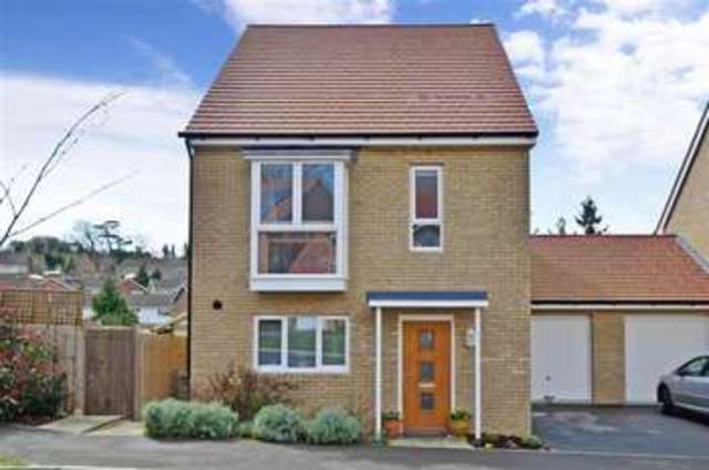  Image of 3 bedroom Detached house for sale in Consort Gardens East Cowes PO32 at East Cowes Isle of Wight East Cowes, PO32 6FT