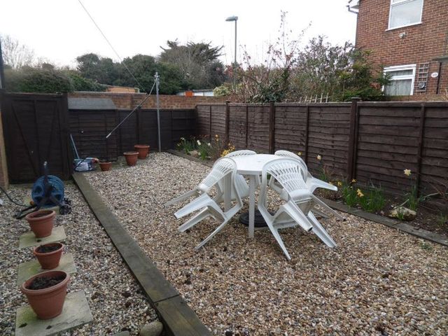  Image of 2 bedroom Flat for sale in Gorse Road Cookham Maidenhead SL6 at Gorse Road  Cookham, SL6 9LL