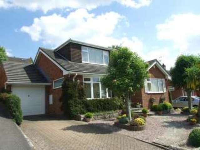  Image of 4 bedroom Detached house to rent in Gorse Road Corfe Mullen Wimborne BH21 at Corfe Mullen Wimborne, BH21 3SJ