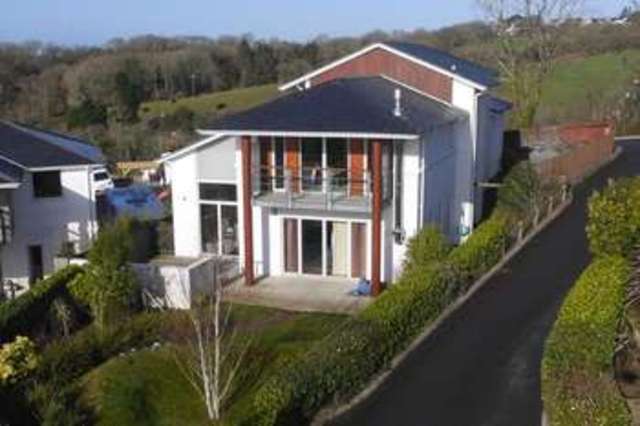  Image of 4 bedroom Detached house for sale in North Cliffe Tenby SA70 at Tenby Pembrokeshire Tenby, SA70 8AT