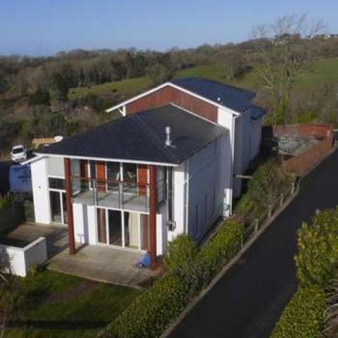  Image of 4 bedroom Detached house for sale in North Cliffe Tenby SA70 at Tenby Pembrokeshire Tenby, SA70 8AT