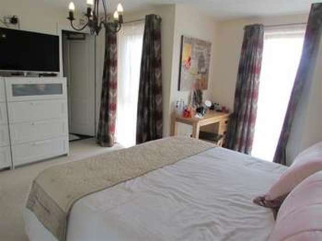  Image of 4 bedroom Semi-Detached house for sale in Couture Grove Street BA16 at Street, BA16 0GA