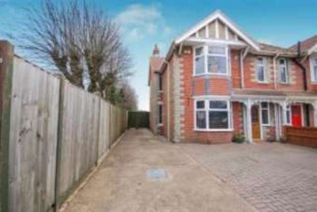  Image of 3 bedroom Semi-Detached house for sale in Park Road Cowes PO31 at Cowes Isle of Wight Gurnard, PO31 7NN