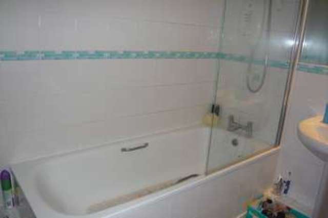  Image of 2 bedroom Flat to rent in Crockwell Street Bodmin PL31 at Crockwell Street  Bodmin, PL31 2DS